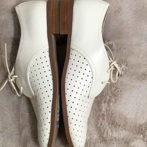 🆕 HALOGEN Perforated Lace Up Oxford Shoes Low Heel - Picture 5 of 9